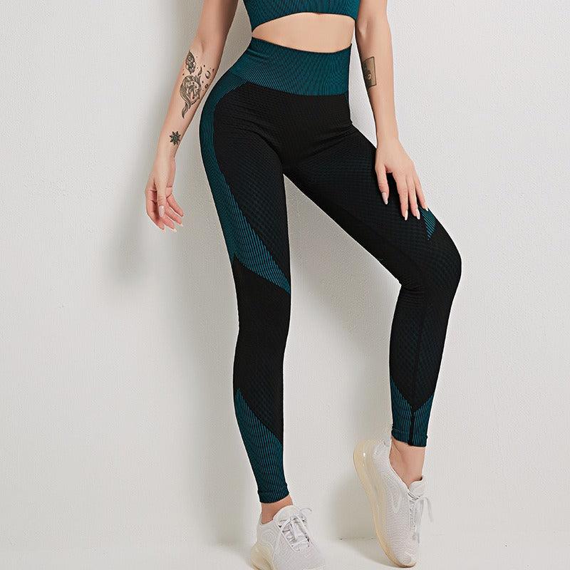 Signature Yoga & Fitness Set – Top, Sports Bra & Leggings