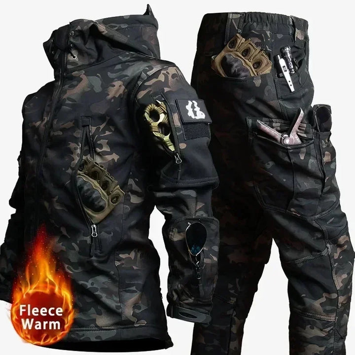 Camo Tactical Winter Set – Men’s Hooded Jacket & Cargo Pants