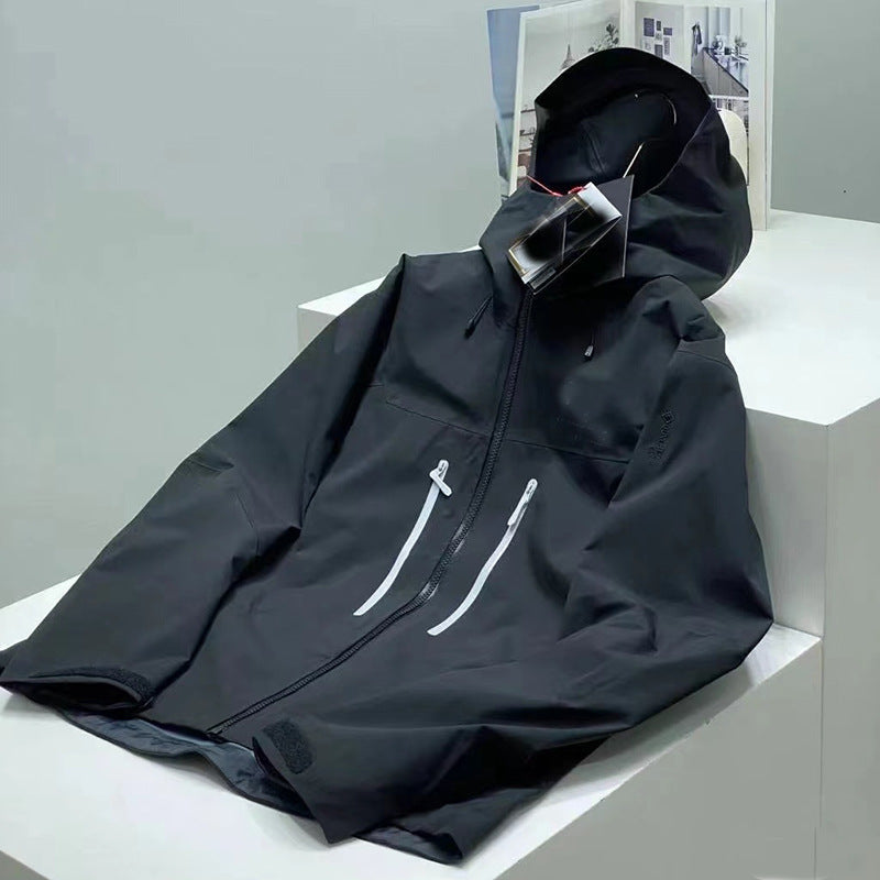 Women’s High-End Gore-Tex Jacket – Windproof & Waterproof