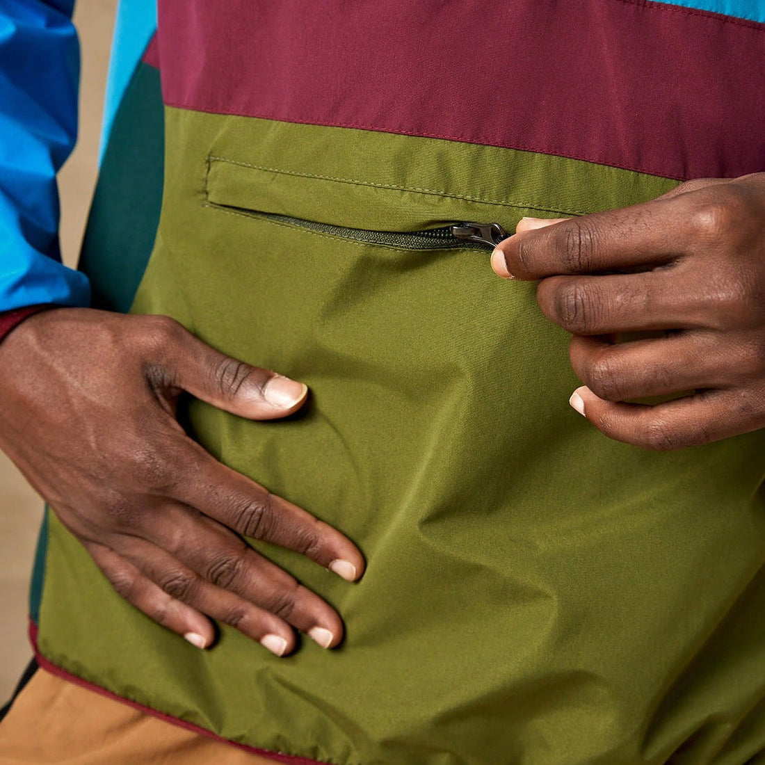 Men’s American Casual Jacket – Loose, Waterproof & Windproof